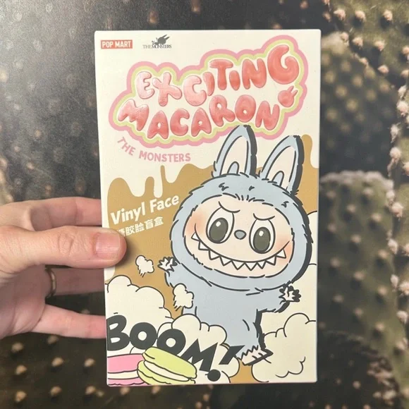 POPMART secret Chestnut Cocoa Exciting Macaron - Picture 2 of 5